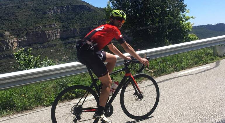 Passeio de bicicleta de estrada pelos arredores de Barcelona Espanha — #4