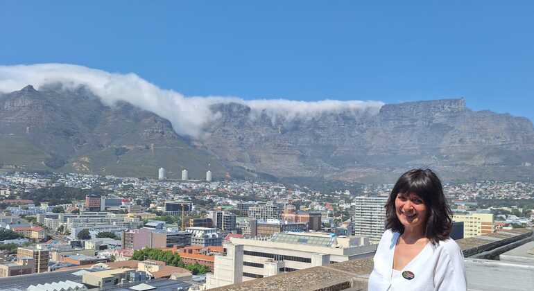 explore-historic-cape-town-city-by-the-mountain-sea-es-4