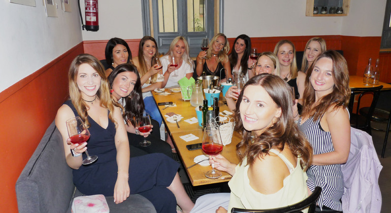Degustação de vinhos e aula de flamenco em Madrid + Tour Pub Crawl Espanha — #4