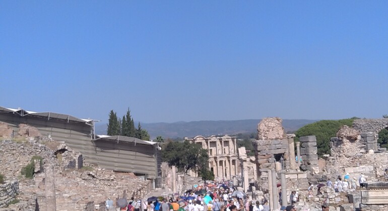 explore-the-unique-city-of-ephesus-es-3