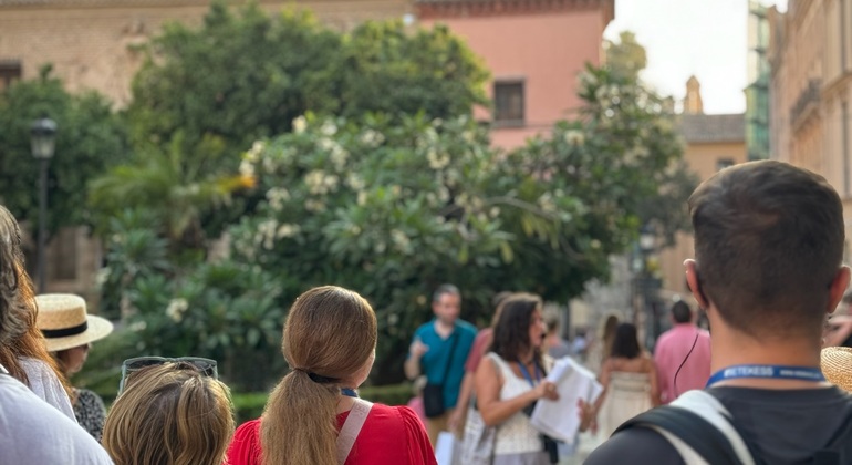 free-tour-of-malaga-history-architecture-es-3