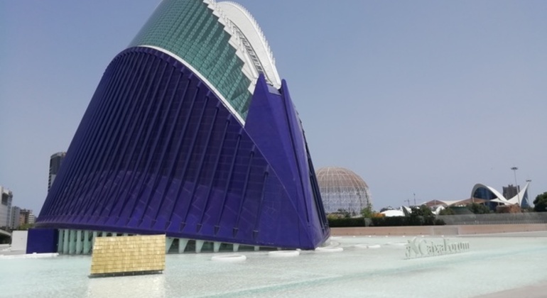 tour-por-la-ciudad-de-las-artes-las-ciencias-es-1
