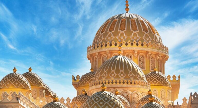 Hurghada Private City Tour by Car with Marina: Mosque & Old Town, Egypt