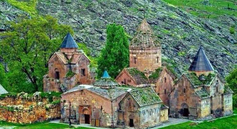 Visita guiada privada al lago Sevan, Dilijan y el monasterio de Goshavank Armenia — #4