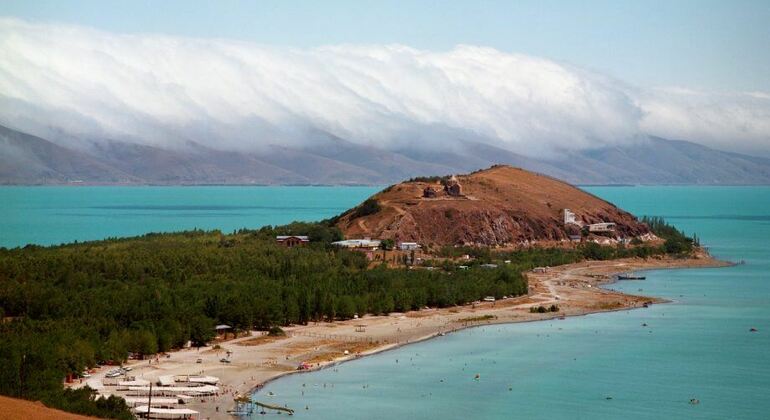 Group 9 Hour Guided Tour to Sevan Lake, Dilijan & Goshavank Monastery