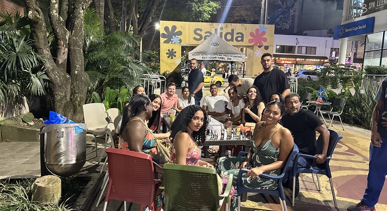 Experiencia Gastronómica Nocturna en Medellín Colombia — #11