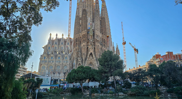 el-tour-de-la-foto-exterior-de-la-sagrada-familia-es-14