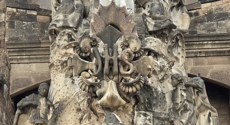 el-tour-de-la-foto-exterior-de-la-sagrada-familia-es-15