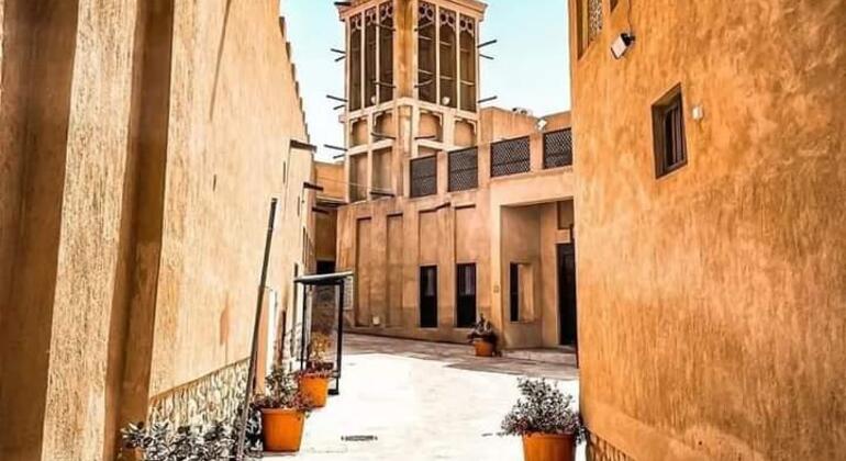 Passeggiata a piedi e avventura nei souk della vecchia Dubai Emirati Arabi Uniti — #5