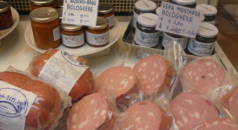 bolognas-gastronomic-markets-free-walking-tour-es-2