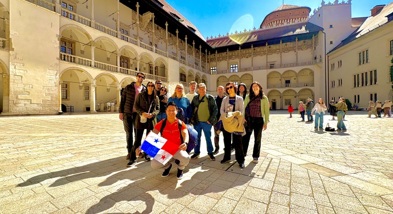 Free Tour Cracovia Imprescindible: Casco Antiguo Operado por Kesil Gonzalez - VisitarPolonia.com