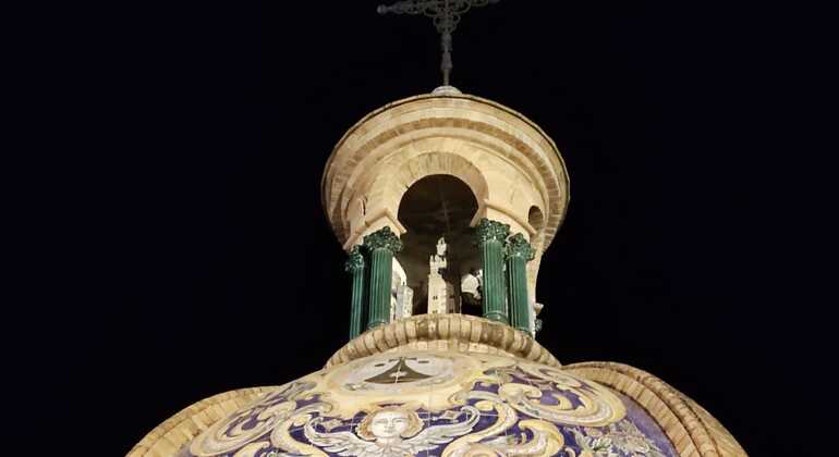 free-walking-tour-around-triana-crossing-the-river-es-9