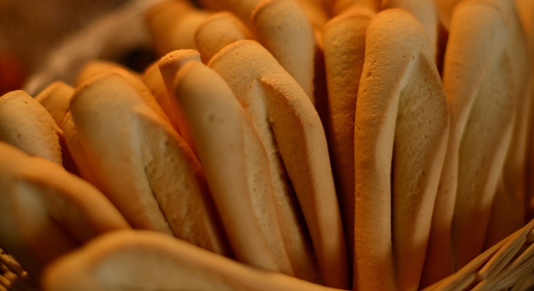 food-tour-with-a-local-expert-in-marseille-en-3