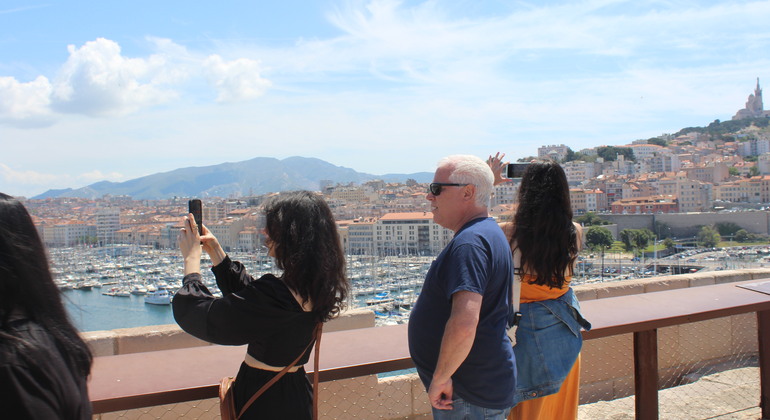 food-tour-with-a-local-expert-in-marseille-en-7