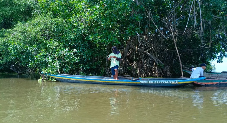 aventura-en-los-pueblos-flotantes-de-colombia-en-3