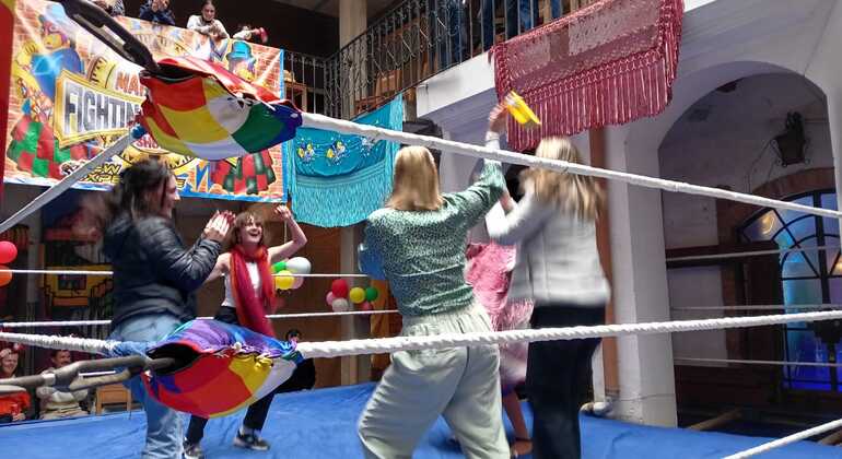 las-cholitas-wrestling-in-la-paz-es-1