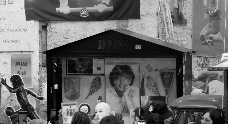 Neapolitan People: History, Culture & Folklore Italy &mdash; #8