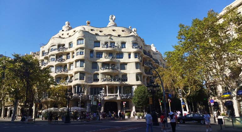 modernismo-gaudi-descubre-las-joyas-de-barcelona-es-1