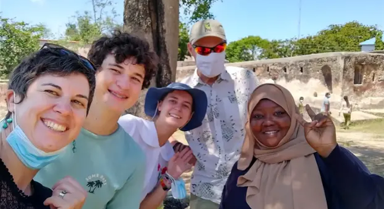 Aventura a pie por Mombasa Kenia — #3