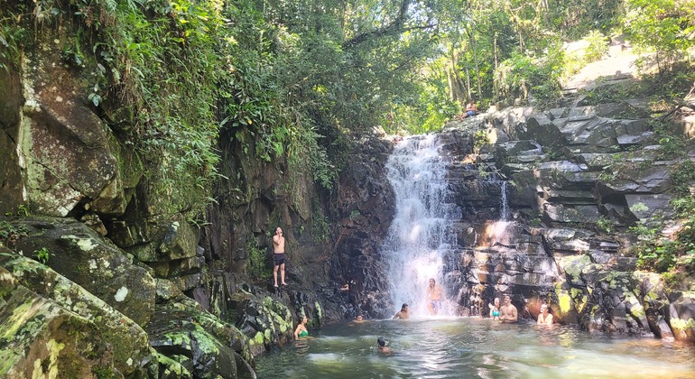 walking-tour-from-linear-park-to-pocao-waterfall-es-1