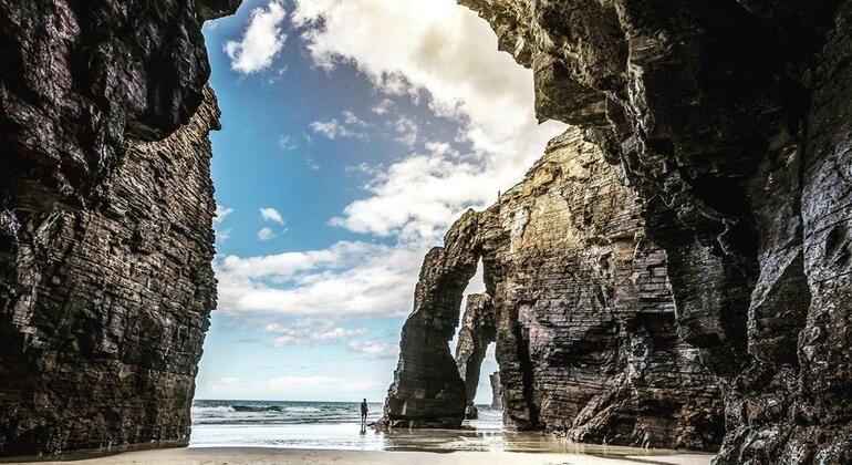 Excursión a la Playa de las Catedrales: Naturaleza en estado puro