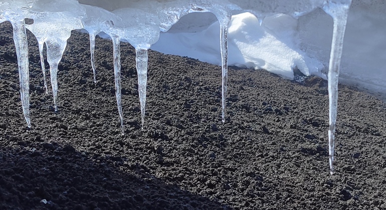 wild-adventure-on-mount-etna-es-43