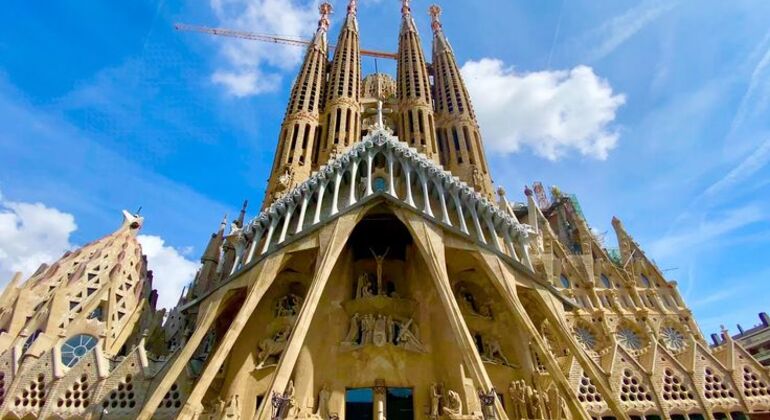 barcelona-electric-bike-tour-with-ratatouille-es-1