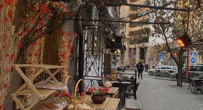 strolling-through-yerevan-tastes-tales-en-5