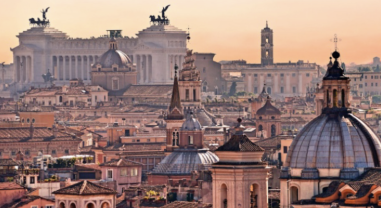 Viste al Tramonto e Piazze Storiche di Roma Italia — #2