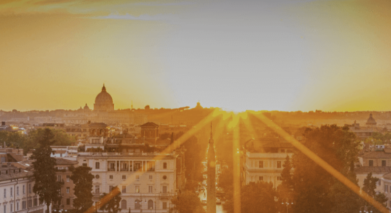 Viste al Tramonto e Piazze Storiche di Roma Italia — #4