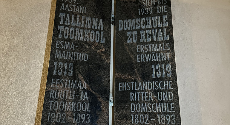 medieval-watchman-shift-town-stories-en-6