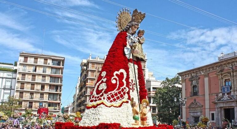 descubre-el-fascinante-mundo-de-las-fallas-en-valencia-es-3