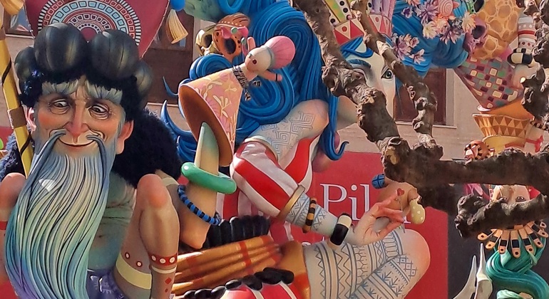descubre-el-fascinante-mundo-de-las-fallas-en-valencia-es-7