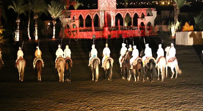 Cena Chez Ali e spettacolo di cavalieri Fornito da Traces berberes