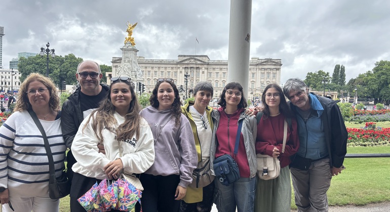 tour-por-lo-esencial-el-cambio-de-guardia-en-londres-es-4