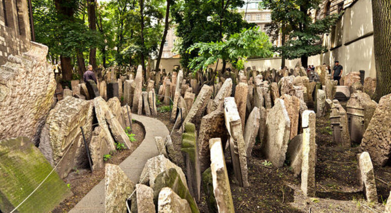 Free Tour Explore Prague Jewish Quarter, Charles Bridge & Castle Czech Republic — #2