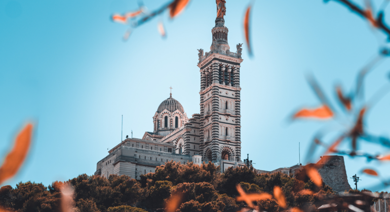 marseille-unveiled-from-old-port-to-pharo-es-1
