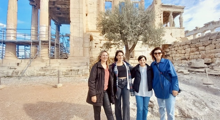 acropolis-in-search-of-treasure-es-3