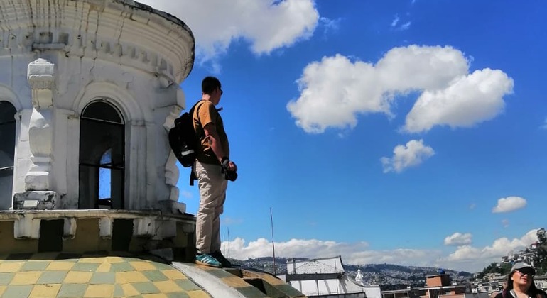 Entre cúpulas y café Tour de Quito Operado por Kunakkuna Experiences