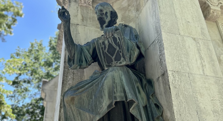 Secret Outdoor Museum of Bucharest - Bellu Cemetery Free Tour Romania — #2