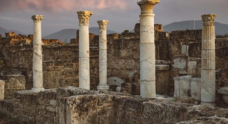 explore-pamukkale-ancient-hierapolis-es-1