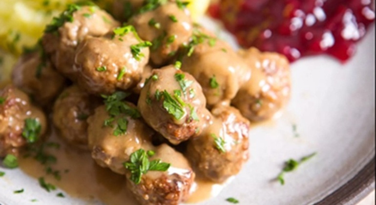 Stockholm Essen Tour: Pelz, Fjord, & Fika Schweden &mdash; #3