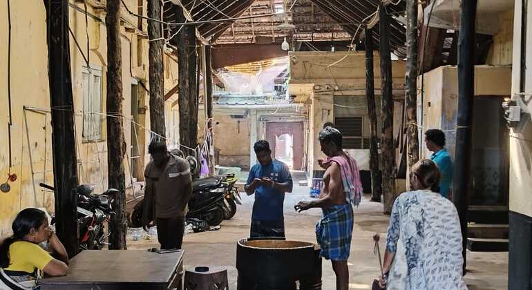 jew-town-kochi-walking-tour-es-12