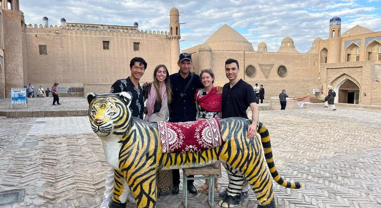 Visite à pied de la vieille ville de Khiva Fournie par Shokhrukh