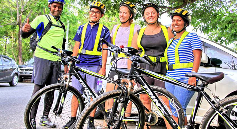 Discover Colombo by Cycle in the Morning Provided by Lakpura LLC