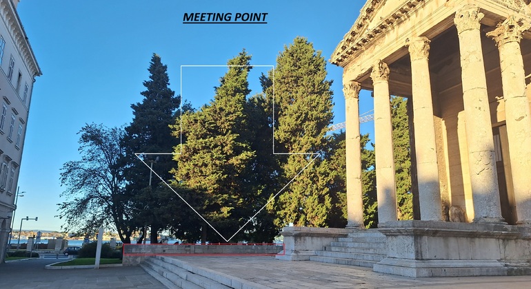 exclusive-tour-through-pulas-historic-layers-en-6