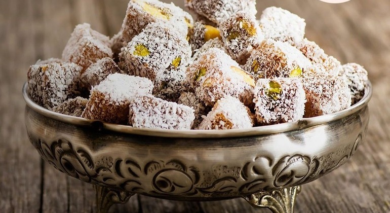 Visita gratuita: Pasea como un lugareño, saborea como un gourmet Turquía — #19