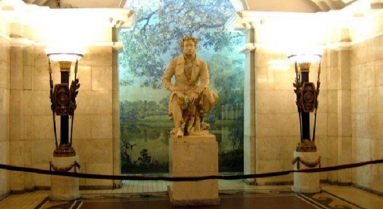 Tour por el Metro de San Petersburgo