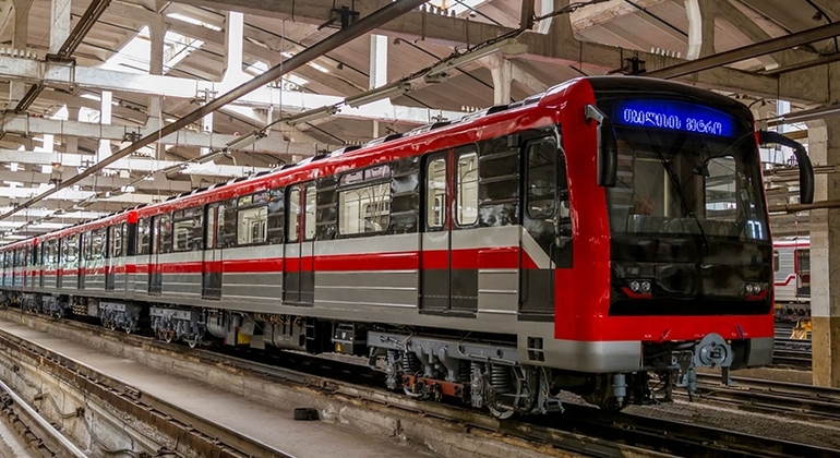 Là où les touristes ne vont pas : Les rails oubliés Géorgie — #7