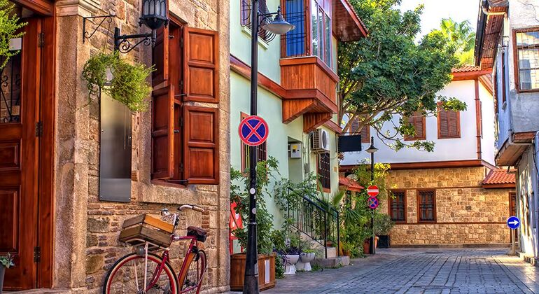 antalya-city-walking-tour-es-2